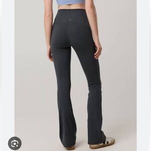 Offline Aerie The Hugger High Waisted Bootcut Flare Legging Smoked Grey M NWT